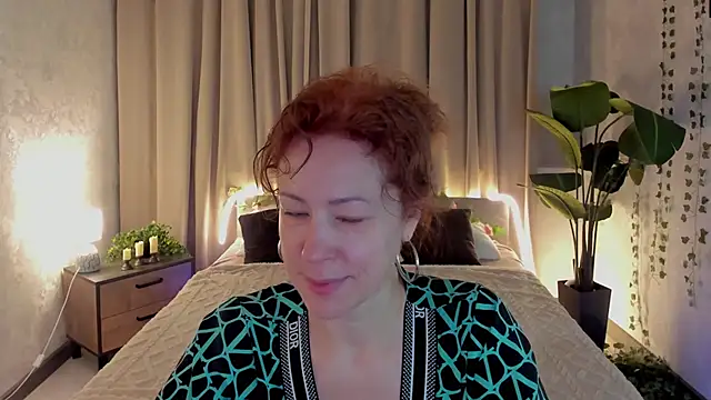 LeticiaRomano online show from April 12, 4:06 am