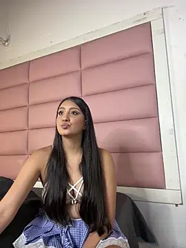AmaranttayLunay online show from June 4, 8:15 pm