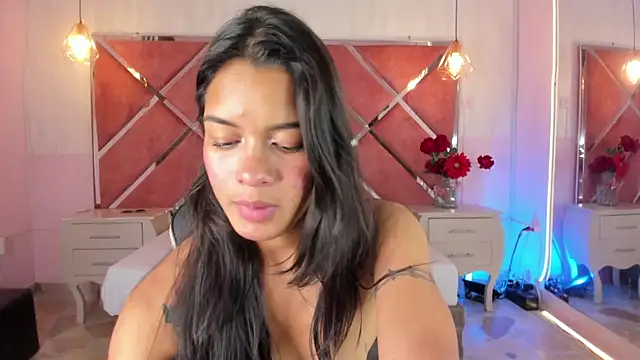 Snapshot of Samantha_Elis1 chatting on May 23, 3:16 pm Samantha Elis1 online show from May 23, 3:16 pm