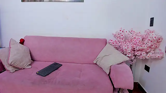 Snapshot of Tamar4_f00x chatting on May 29, 1:09 pm Tamar4 f00x online show from May 29, 1:09 pm