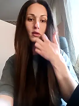 Snapshot of LunaCrystall chatting on April 16, 4:08 pm LunaCrystall online show from April 16, 4:08 pm