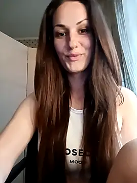 Snapshot of LunaCrystall chatting on May 10, 4:23 pm LunaCrystall online show from May 10, 4:23 pm