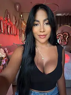 SaraValentina11 online show from July 22, 9:50 pm