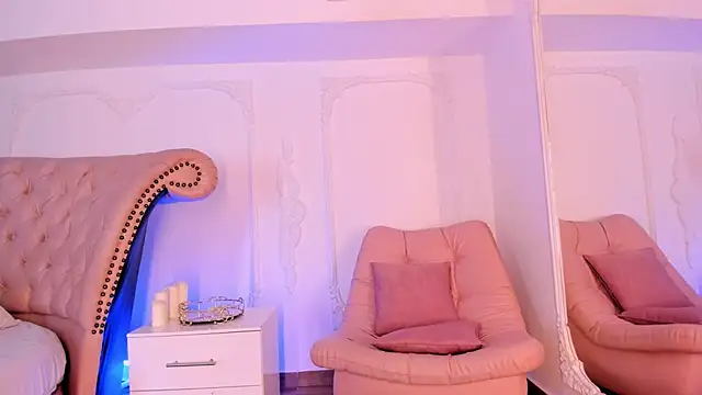LucianaBlanco  online show from June 3, 8:36 pm