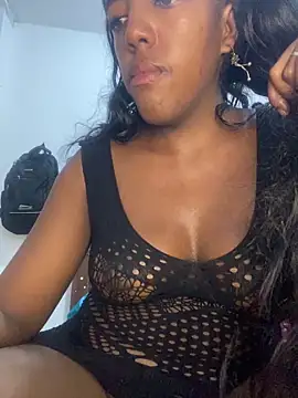 Snapshot of Brenda_hot27 chatting on June 7, 1:10 am Brenda hot27 online show from June 7, 1:10 am
