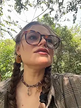 Snapshot of Tallulah_Kinky chatting on June 18, 4:55 pm Tallulah Kinky online show from June 18, 4:55 pm