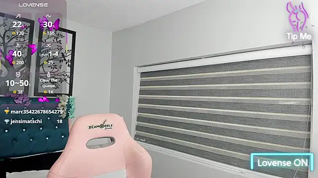 Coralineegp online show from March 11, 8:59 pm