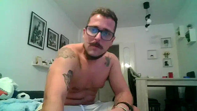 yanick931 online show from April 10, 11:53 pm