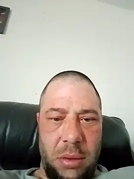 FuckinMyWife4U online show from March 10, 9:09 pm