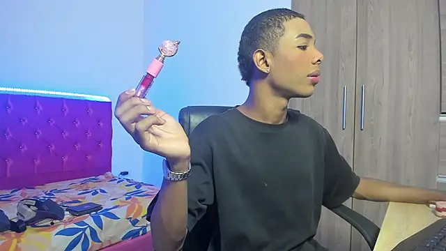 Snapshot of timmy_tur11 chatting on March 16, 7:29 pm timmy tur11 online show from March 16, 7:29 pm