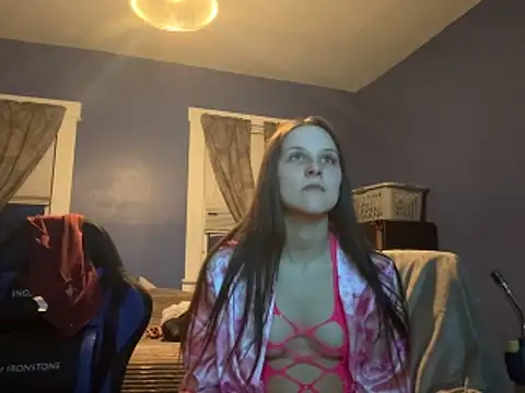 Snapshot of urfavgamergurl chatting on March 29, 12:32 am urfavgamergurl online show from March 29, 12:32 am