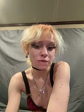 simplyobsessedwher online show from March 15, 12:38 am