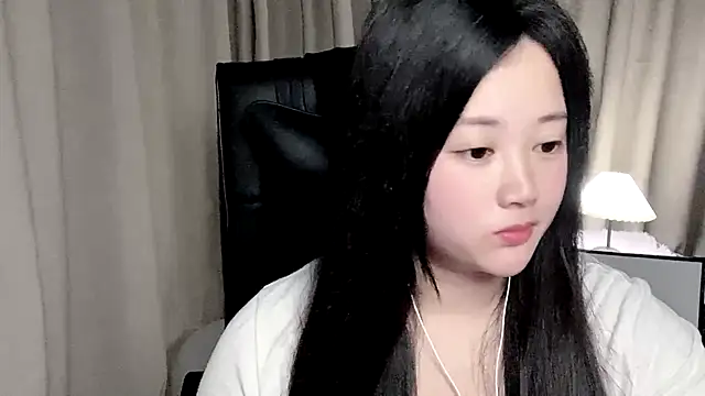 Snapshot of sisibaby20266 chatting on May 11, 12:22 pm sisibaby20266 online show from May 11, 12:22 pm