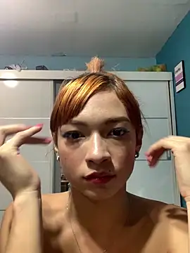 Snapshot of Angellmel chatting on April 7, 9:15 pm Angellmel online show from April 7, 9:15 pm