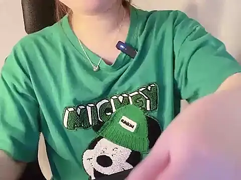 hunhun122 online show from April 2, 7:44 pm