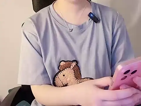 hunhun122 online show from April 6, 7:37 pm