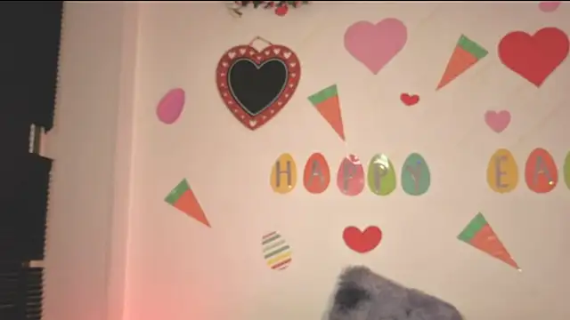 PaulaCutexs online show from March 29, 3:06 am