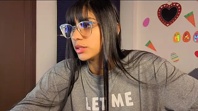 PaulaCutexs online show from April 23, 6:03 am