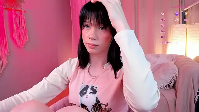 lisa sunny  online show from May 8, 4:34 pm