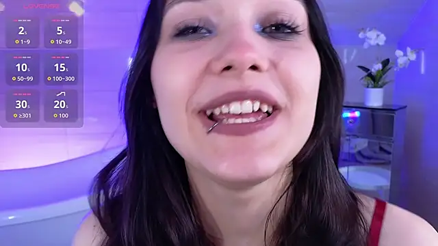 DarcyBlackwood online show from June 10, 1:28 am