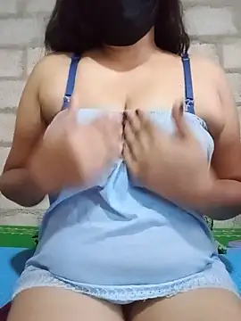 Snapshot of SLNISHU chatting on May 27, 2:41 am SLNISHU online show from May 27, 2:41 am