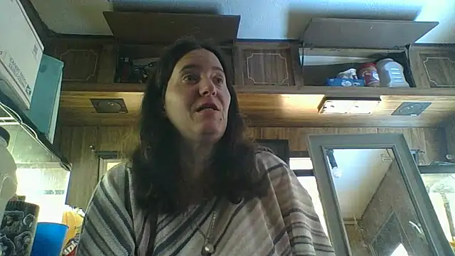 Snapshot of MotoG83 chatting on March 27, 4:18 pm MotoG83 online show from March 27, 4:18 pm