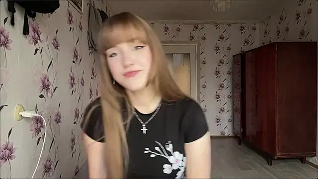 AnnaWasp online show from April 10, 4:39 am