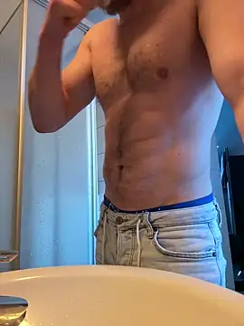 spicycute19 online show from May 9, 6:29 am