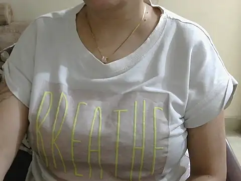 Snapshot of spicy_Zara chatting on April 30, 4:46 pm spicy Zara online show from April 30, 4:46 pm