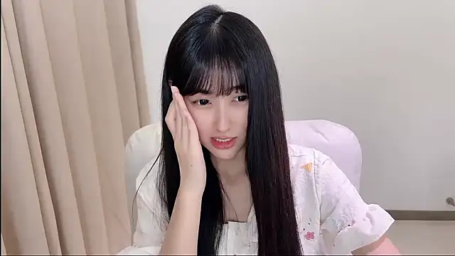 Snapshot of xiaooyee chatting on June 1, 3:25 pm xiaooyee online show from June 1, 3:25 pm