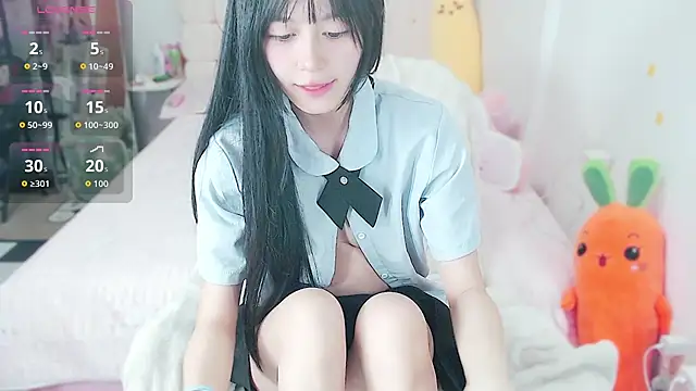 Snapshot of Rabbit1320 chatting on May 3, 7:36 am Rabbit1320 online show from May 3, 7:36 am