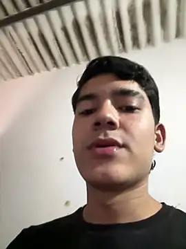 pabloflaquito23 online show from March 11, 8:15 pm