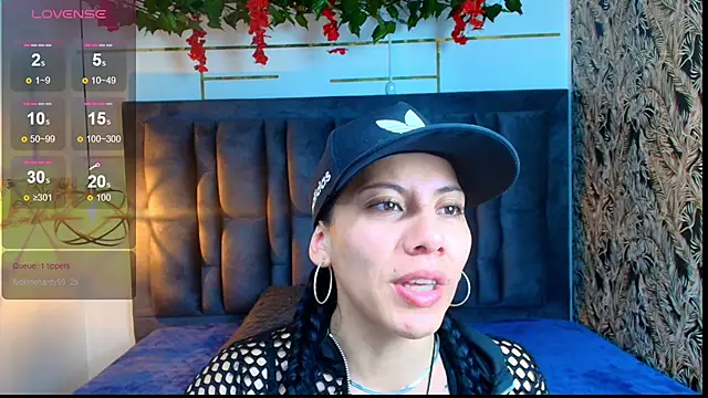 Snapshot of Abril_Fox__ chatting on June 15, 8:22 pm Abril Fox online show from June 15, 8:22 pm