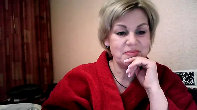 Snapshot of TatkaYang chatting on April 14, 6:36 pm TatkaYang online show from April 14, 6:36 pm