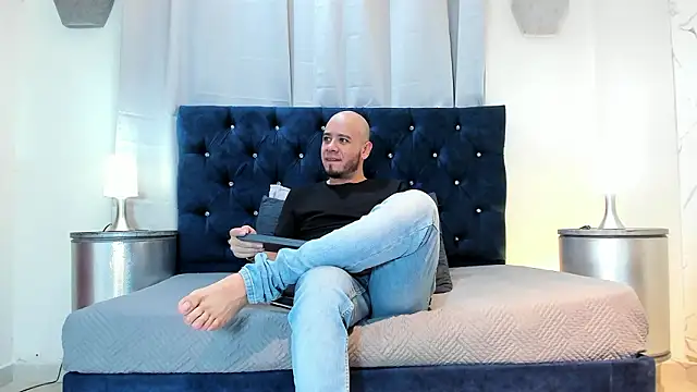 Meduleo  online show from March 23, 3:05 pm