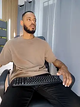 Oliver bigblack cock online show from April 20, 6:09 pm