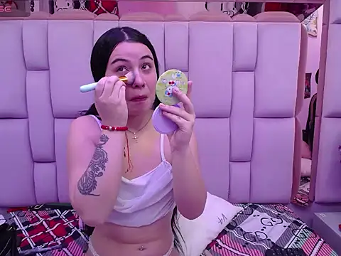 Katherine Squirt  online show from April 28, 3:33 am