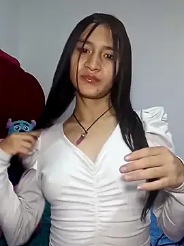Snapshot of KarolaMendez chatting on April 24, 3:14 pm KarolaMendez online show from April 24, 3:14 pm