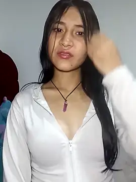 Snapshot of KarolaMendez chatting on May 14, 11:44 pm KarolaMendez online show from May 14, 11:44 pm