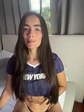 Evacrox online show from April 14, 2:01 pm