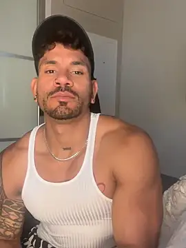 Snapshot of daniels-maison chatting on March 31, 1:11 pm daniels-maison online show from March 31, 1:11 pm