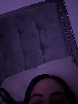 kristalinasc online show from March 30, 4:57 am