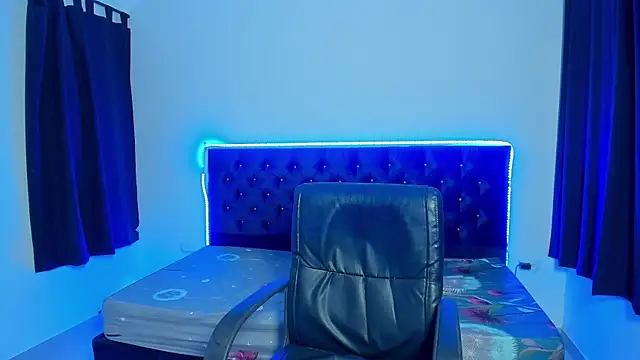 Snapshot of Josy_11 chatting on May 25, 12:27 am Josy 11 online show from May 25, 12:27 am
