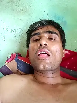 Snapshot of slavesamaira chatting on March 13, 6:53 am slavesamaira online show from March 13, 6:53 am