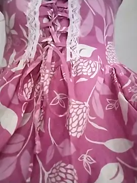 Snapshot of Tasty_Cherry chatting on April 10, 8:08 am Tasty Cherry online show from April 10, 8:08 am