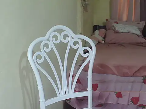 Snapshot of sweetgal_mica chatting on May 3, 3:12 am sweetgal mica online show from May 3, 3:12 am