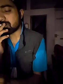 Snapshot of kaamdev111 chatting on March 12, 9:59 am kaamdev111 online show from March 12, 9:59 am