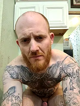 redandjuicy online show from March 31, 3:52 am