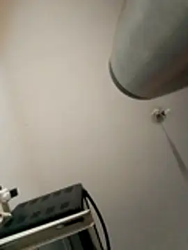 jhdiaz703 online show from March 13, 12:45 pm