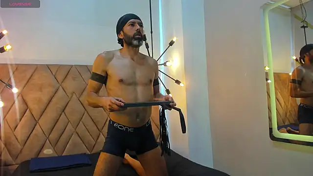 Snapshot of Jorge_Perezz chatting on March 30, 2:29 pm Jorge Perezz online show from March 30, 2:29 pm